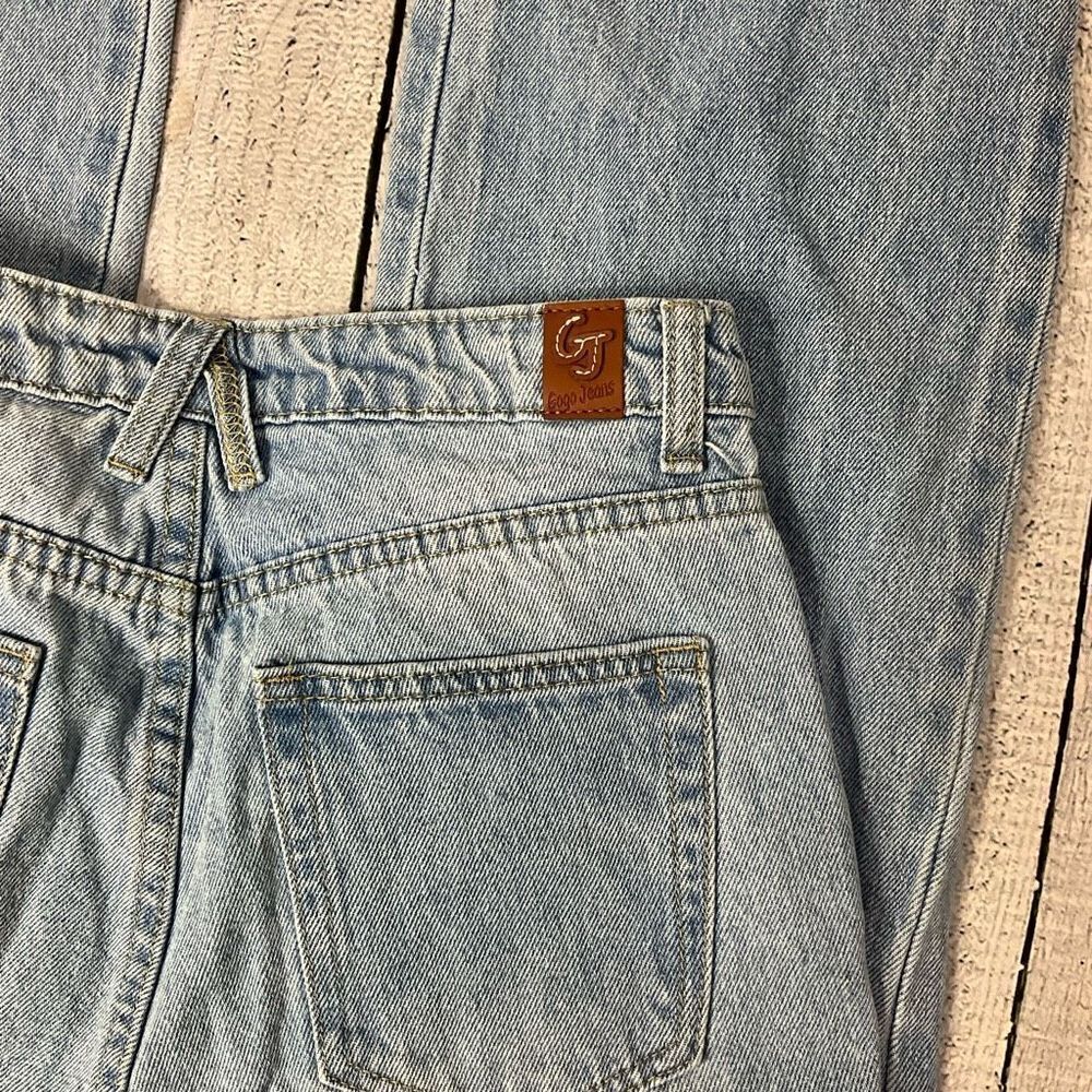 GOGO High Rise Button Fly Distressed Jeans - Picture 6 of 8